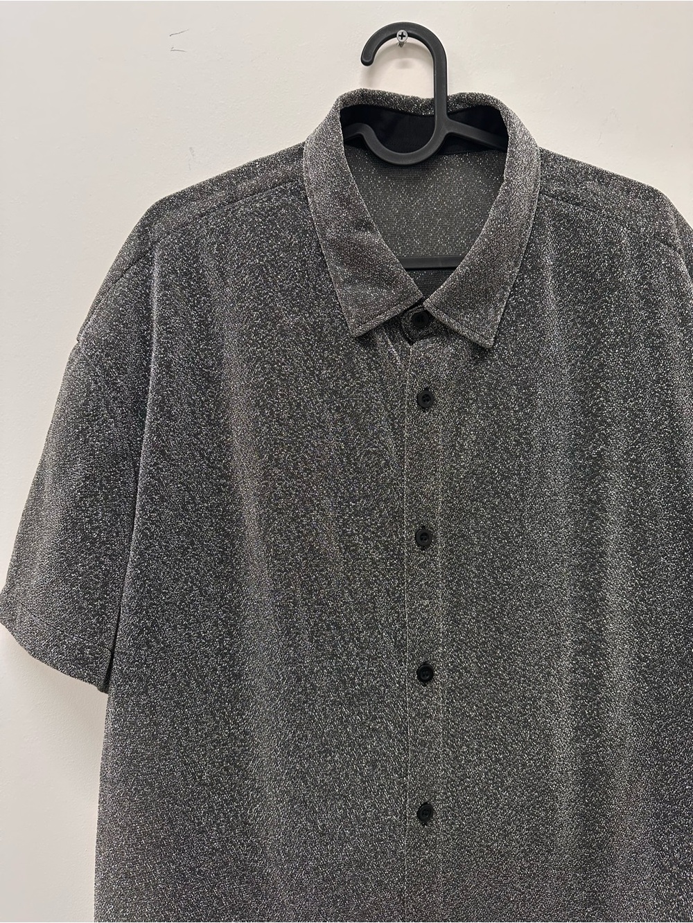 Source Unknown Heather Gray Short-Sleeve Button-Down Shirt